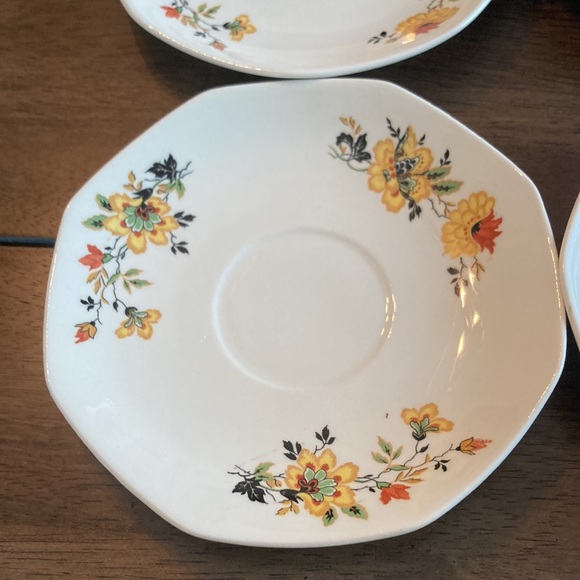 Gorgeous set of six octagonal vintage saucers from Homer Laughlin - Picture 5 of 17